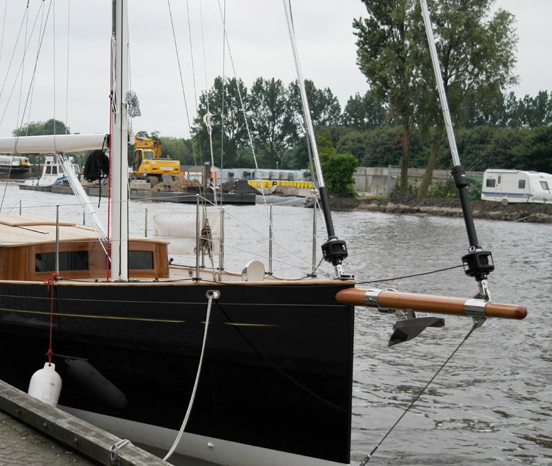 Pilot Cutter 37